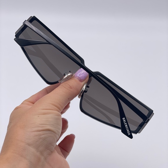 BALENCIAGA BB0192S 001 Black/Grey Unisex Sunglasses only worn twice! - Picture 7 of 10
